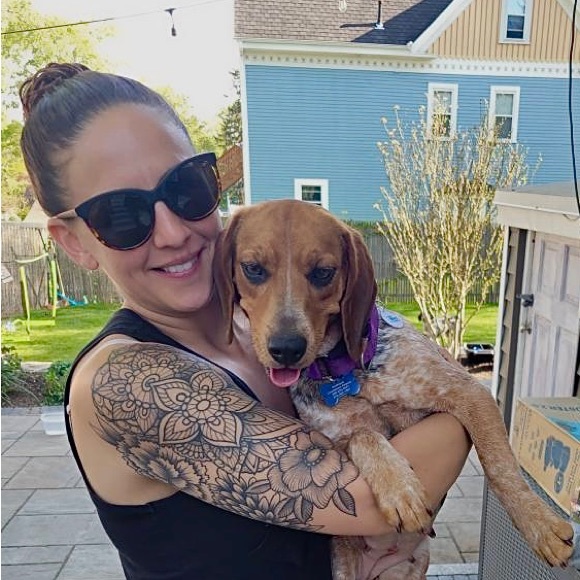 Meet your Posher, Courtney - Picture 3 of 3